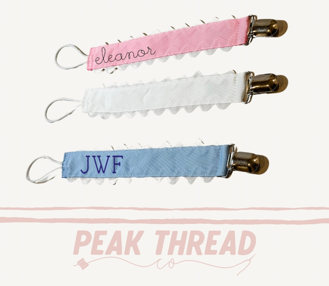 Scalloped Paci Clip