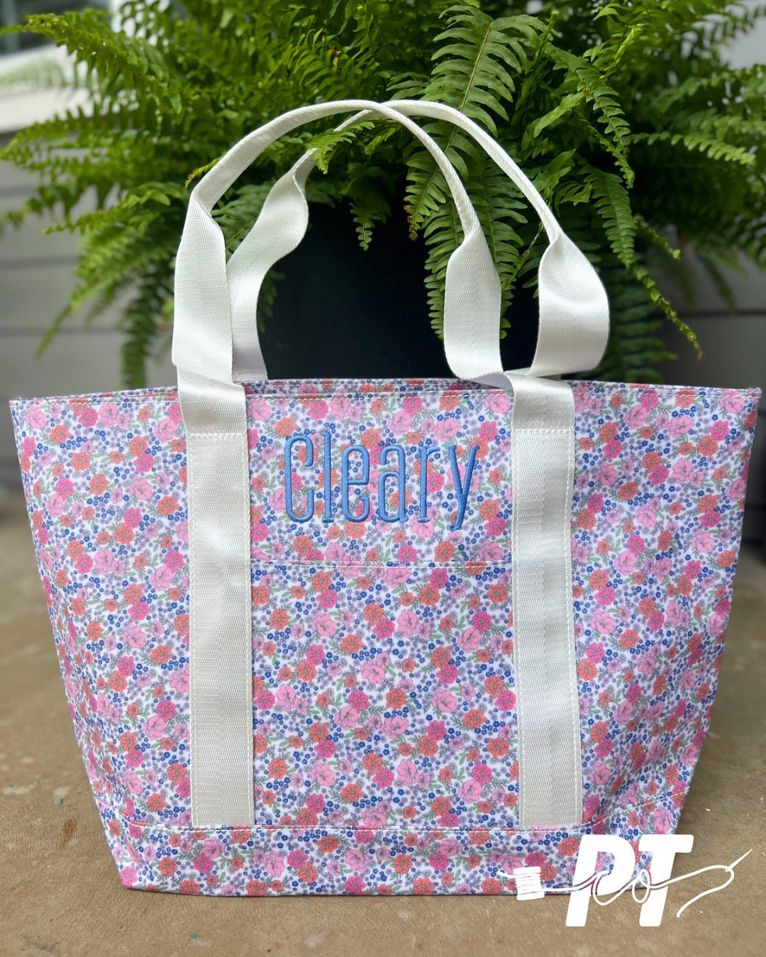 TRVL Classic Tote